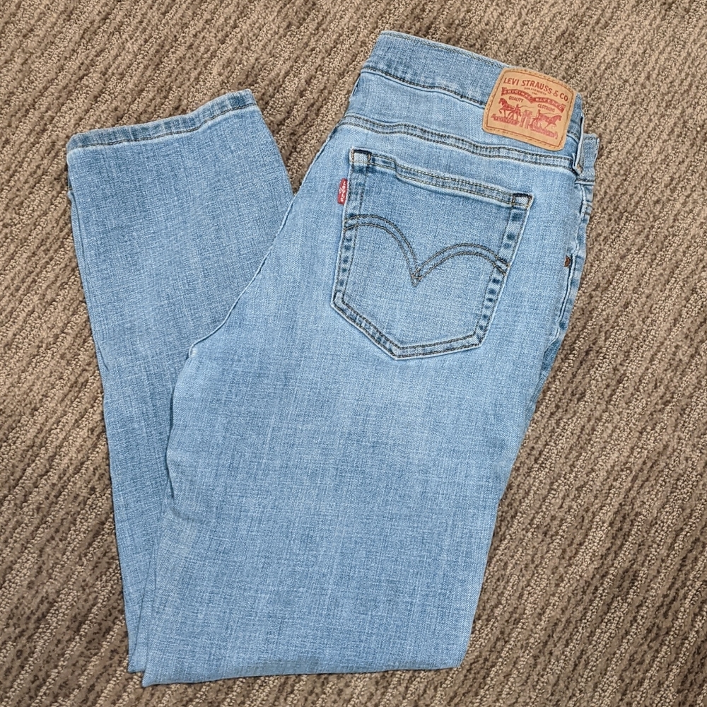 COPY - levi mom jeans